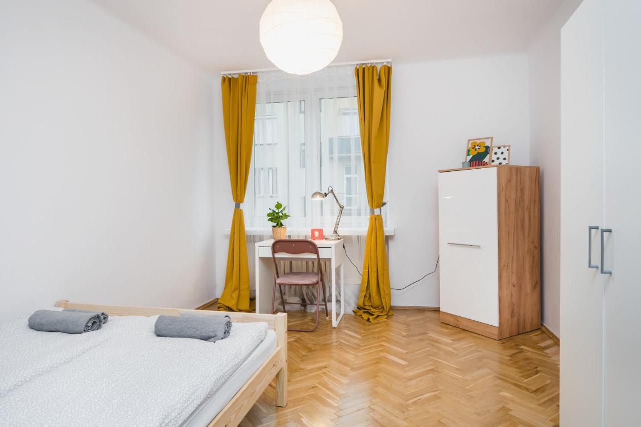 Sunshine Parkside Hideaway - 3 Bedroom - By Upstairs Krakow Dış mekan fotoğraf